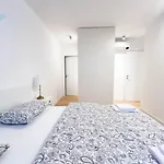 Blue Life 3b Tirabora Short Rent, Con Parcheggio Privato Daire