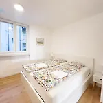 Blue Life 3b Tirabora Short Rent, Con Parcheggio Privato * Trieste