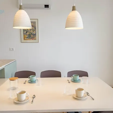 Blue Life 3b Tirabora Short Rent, Con Parcheggio Privato Trieste