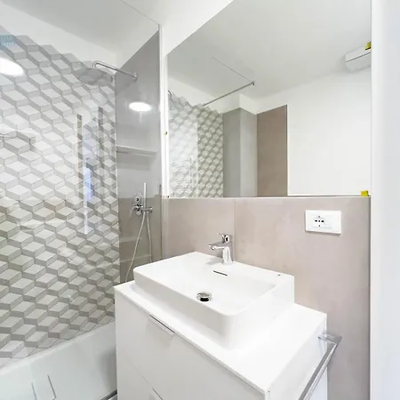 Blue Life 3b Tirabora Short Rent, Con Parcheggio Privato Appartamento Trieste